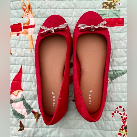 Torrid Red Velvet Bow Ballet Flat (WW) Size 10.5 Extra Wide - Picture 7 of 8